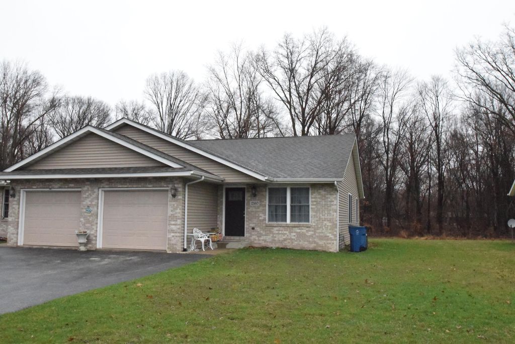 Photo of 2160 Westchester Avenue, Chesterton, IN 46304 (MLS # 835242)