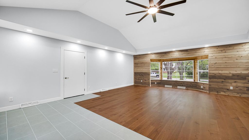 Photo of 1248 Dogwood Drive, Chesterton, IN 46304 (MLS # 838462)