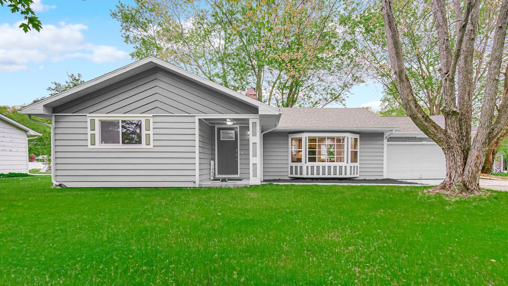 Photo of 1248 Dogwood Drive, Chesterton, IN 46304 (MLS # 838462)