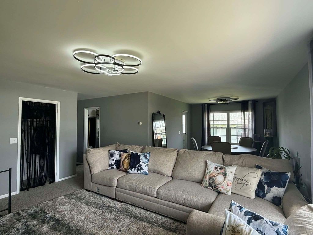 Photo of 716 E Stewart Drive, Rensselaer, IN 47978 (MLS # 835794)