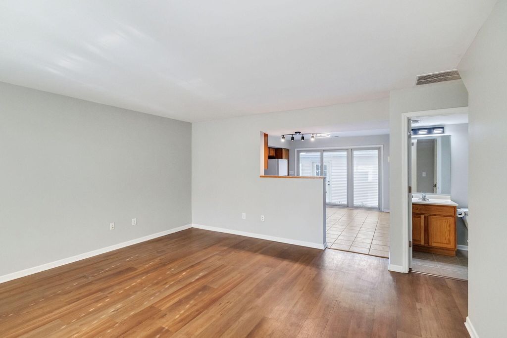 Photo of 1838 Golden Oak Court, Crown Point, IN 46307 (MLS # 832802)