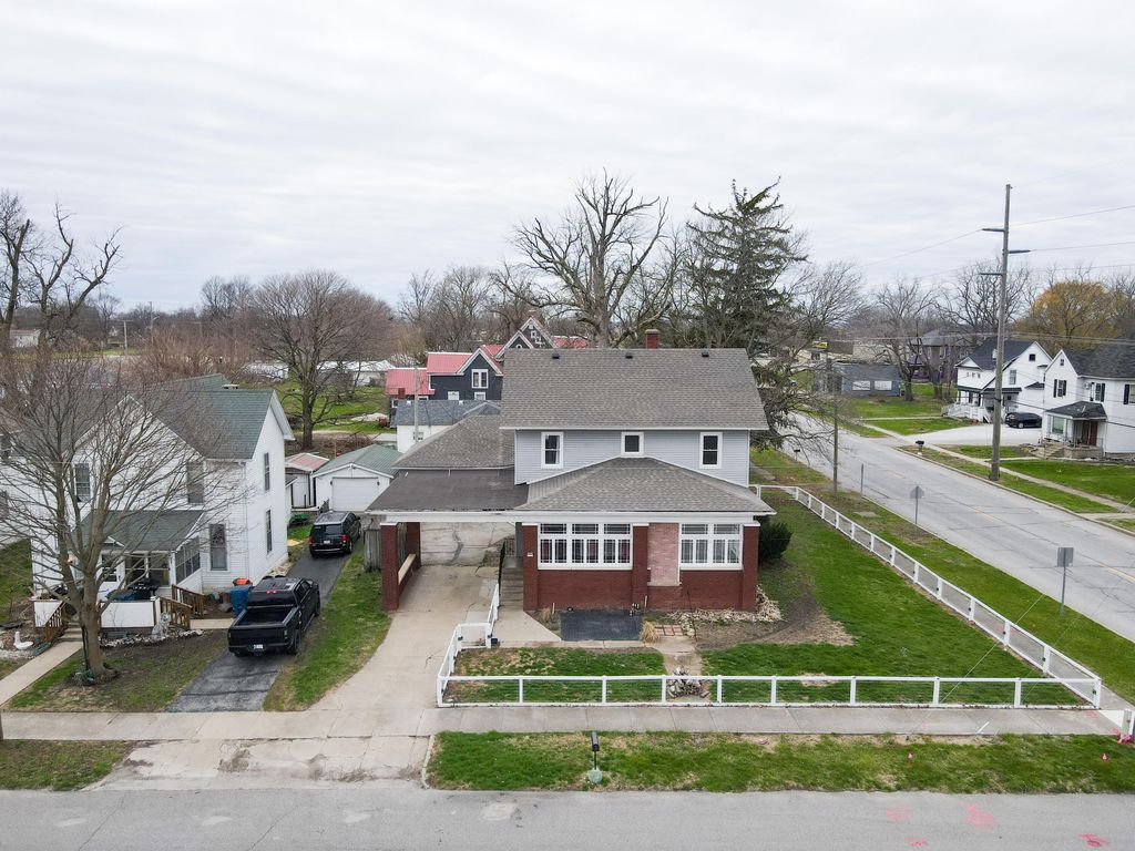 Photo of 102 S Newton Street, Goodland, IN 47948 (MLS # 836344)