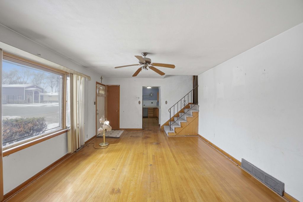 Photo of 2332 W 21st Avenue, Gary, IN 46404 (MLS # 835705)