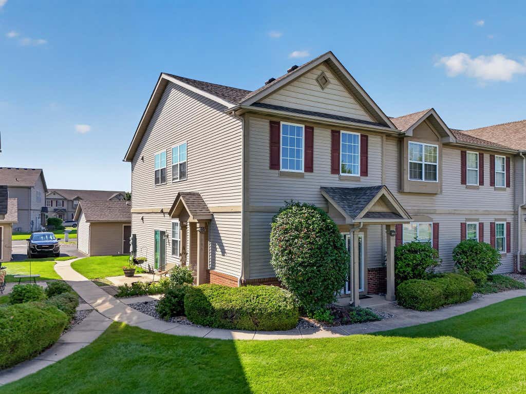 Photo of 1228 Primrose Lane, Schererville, IN 46375 (MLS # 842259)