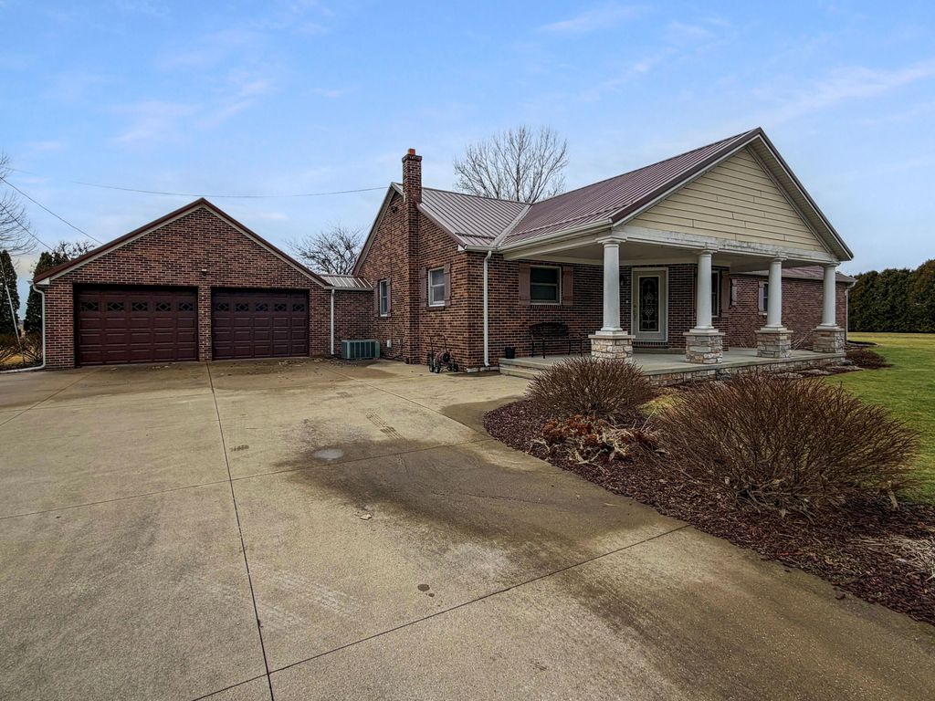 Photo of 1245 W Mt Calvary Road, Rensselaer, IN 47978 (MLS # 834185)