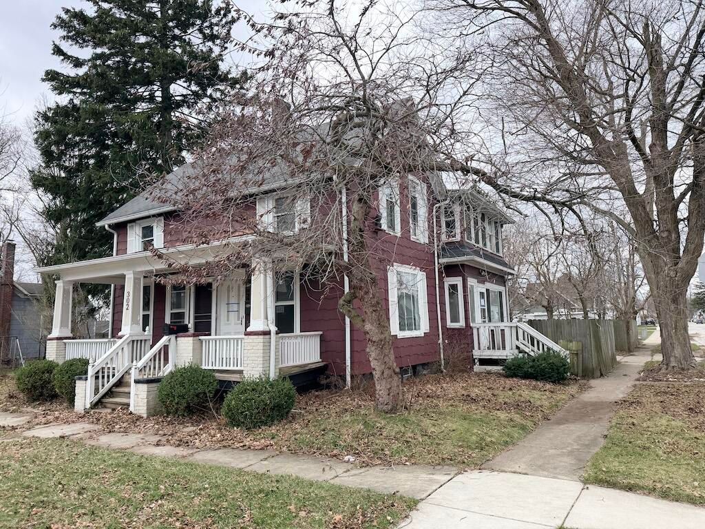 Photo of 302 G Street, La Porte, IN 46350 (MLS # 836864)