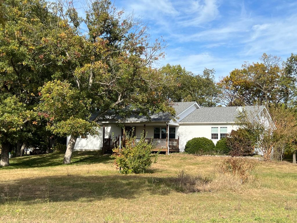 Photo of 9027 N 100 E, Lake Village, IN 46349 (MLS # 831866)