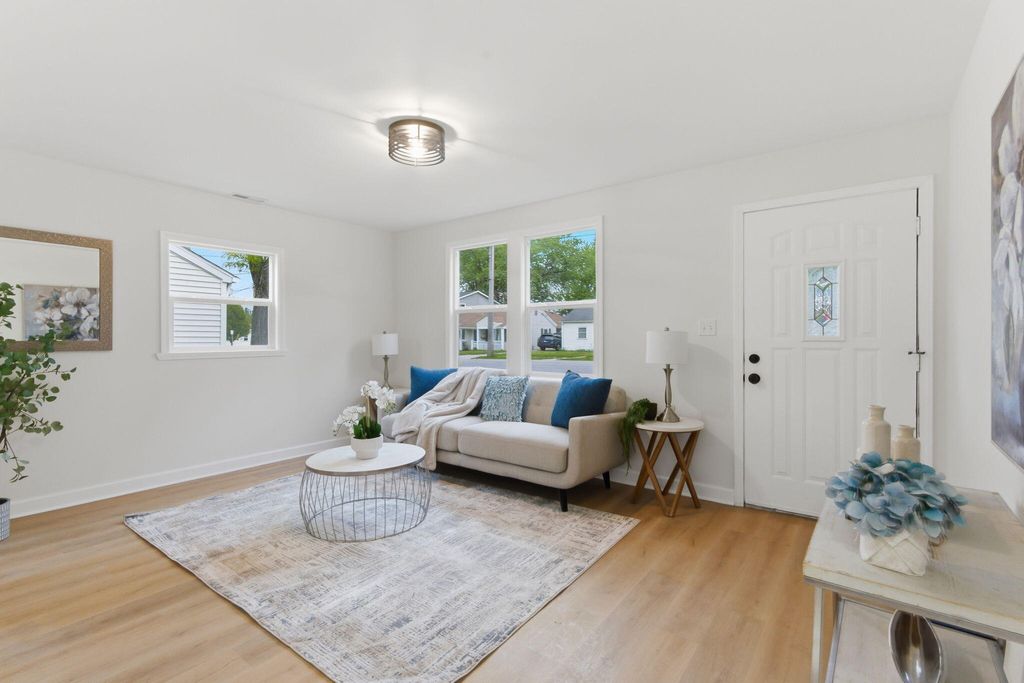 Photo of 207 Harrington Avenue, Crown Point, IN 46307 (MLS # 838861)