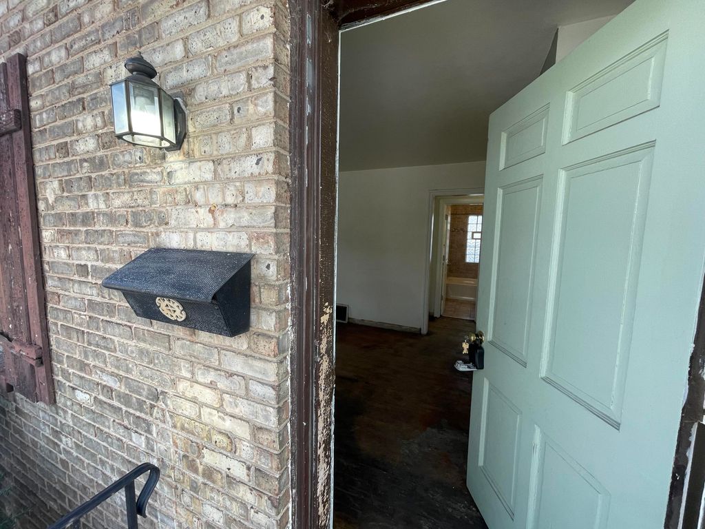 Photo of 7339 Jefferson Avenue, Hammond, IN 46324 (MLS # 831932)