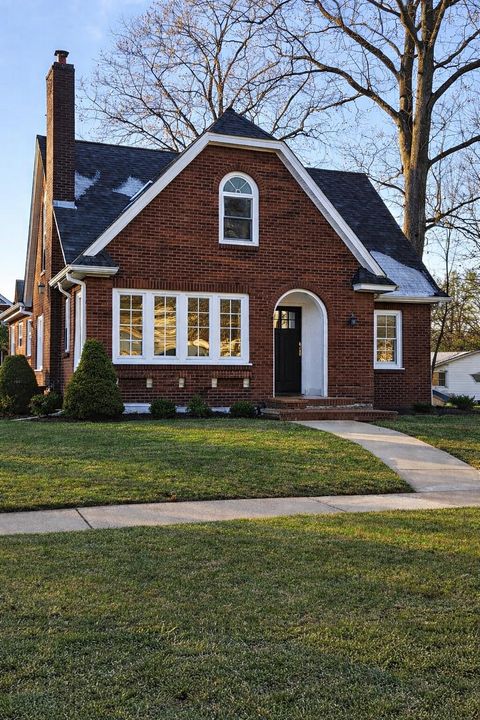 669 S 2nd Street Chesterton IN 46304