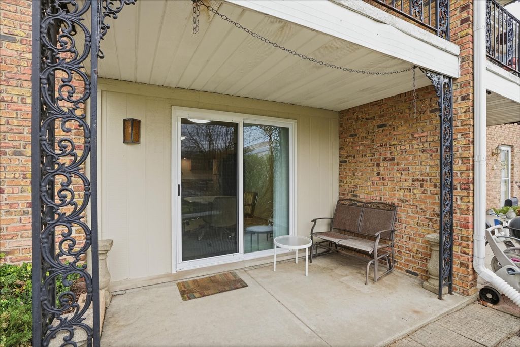 Photo of 1819 Burgundy Street, Schererville, IN 46375 (MLS # 836468)