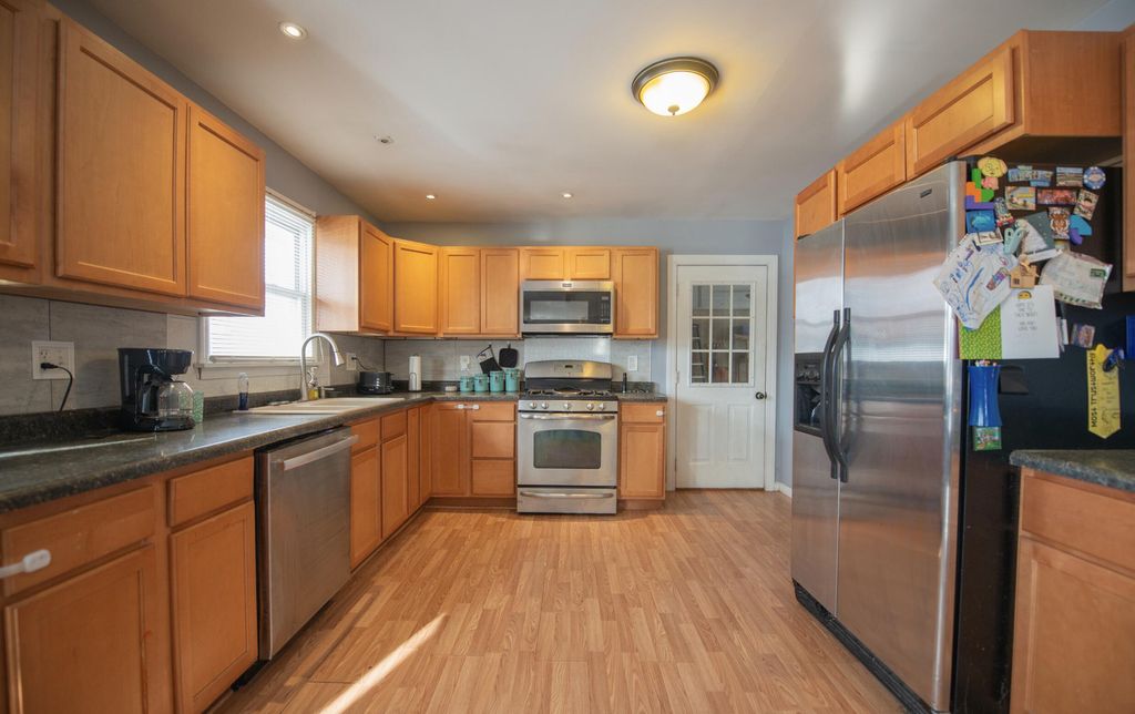 Photo of 763 Timberline Pkwy, Valparaiso, IN 46385 (MLS # 833341)