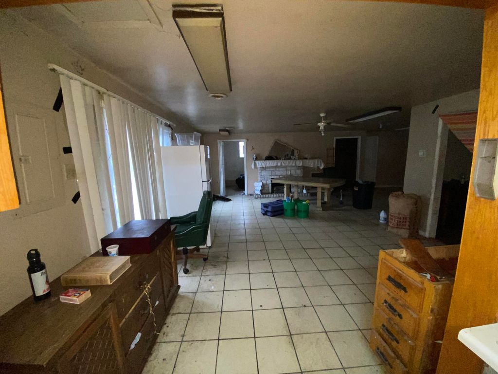 Photo of 2726 Marshalltown Drive, Gary, IN 46407 (MLS # 831454)