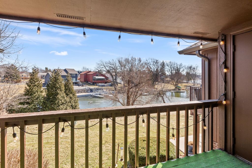 Photo of 2513 E Lakeshore Drive #7, Crown Point, IN 46307 (MLS # 834837)