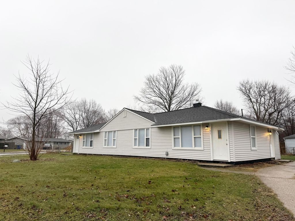 Photo of 123 Parkview Avenue, La Porte, IN 46350 (MLS # 832261)