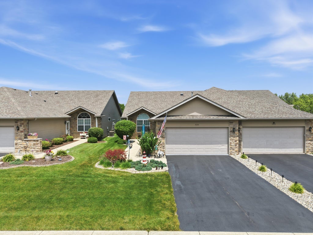 Photo of 430 Holley Drive, Crown Point, IN 46307 (MLS # 842158)
