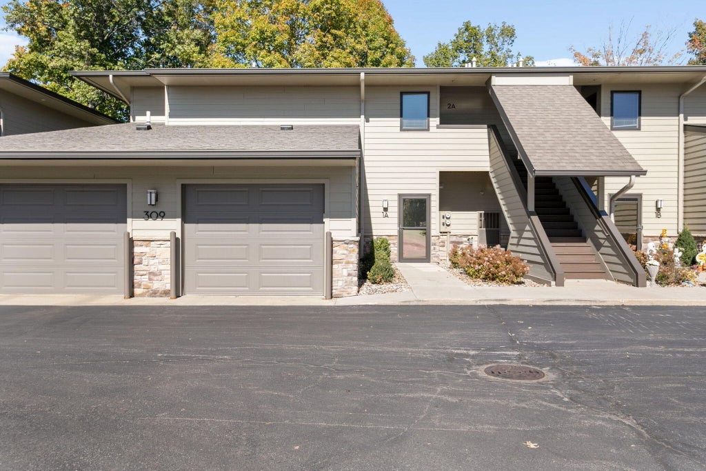 Photo of 309 Legacy Lane #1a, La Porte, IN 46350 (MLS # 847352)