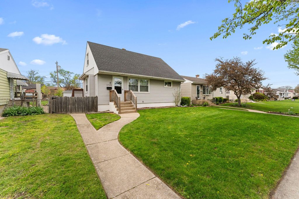 Photo of 1703 170th Place, Hammond, IN 46324 (MLS # 837642)