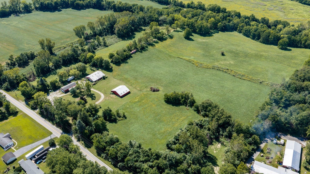 Photo of 1226 N County Line Road, Westville, IN 46391 (MLS # 845341)
