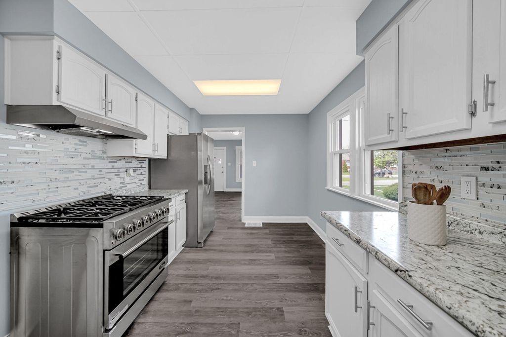 Photo of 648 Stewart Court, Whiting, IN 46394 (MLS # 837761)