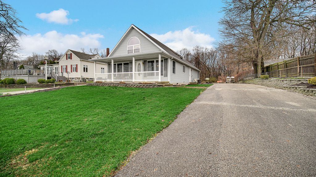 Photo of 4472 S County Road 210, Knox, IN 46534 (MLS # 836479)