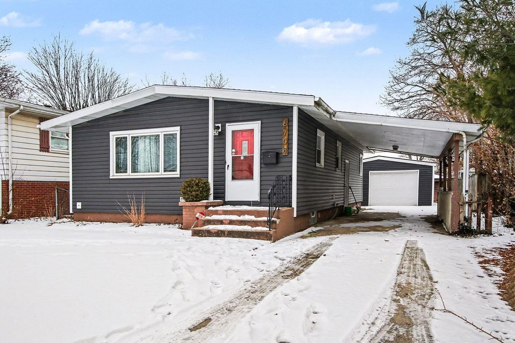 Photo of 6708 Kansas Avenue, Hammond, IN 46323 (MLS # 833584)