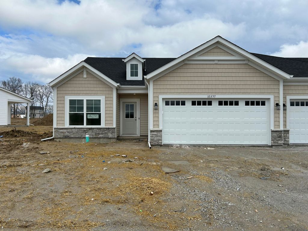 Photo of 10357 Iowa Street, Crown Point, IN 46307 (MLS # 836820)