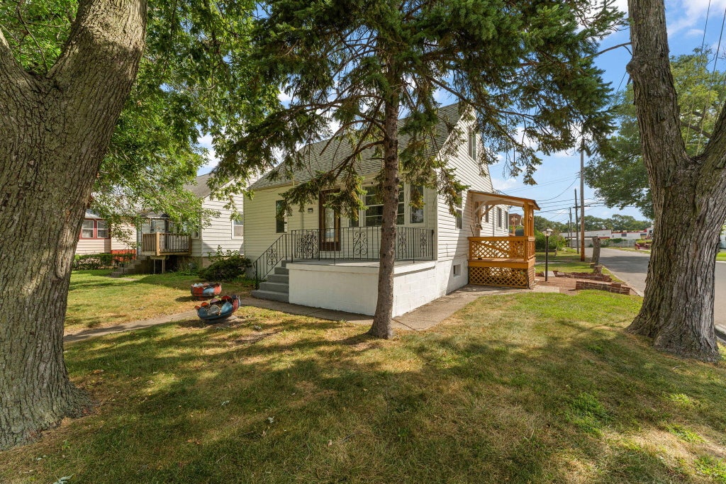 Photo of 6823 Columbia Avenue, Hammond, IN 46324 (MLS # 845019)