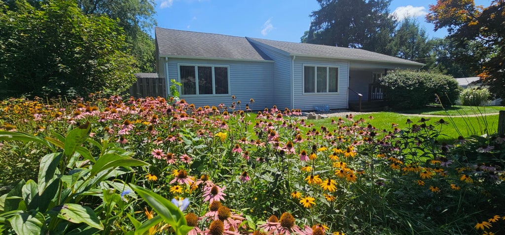 Photo of 925 Mayflower Road, La Porte, IN 46350 (MLS # 844321)