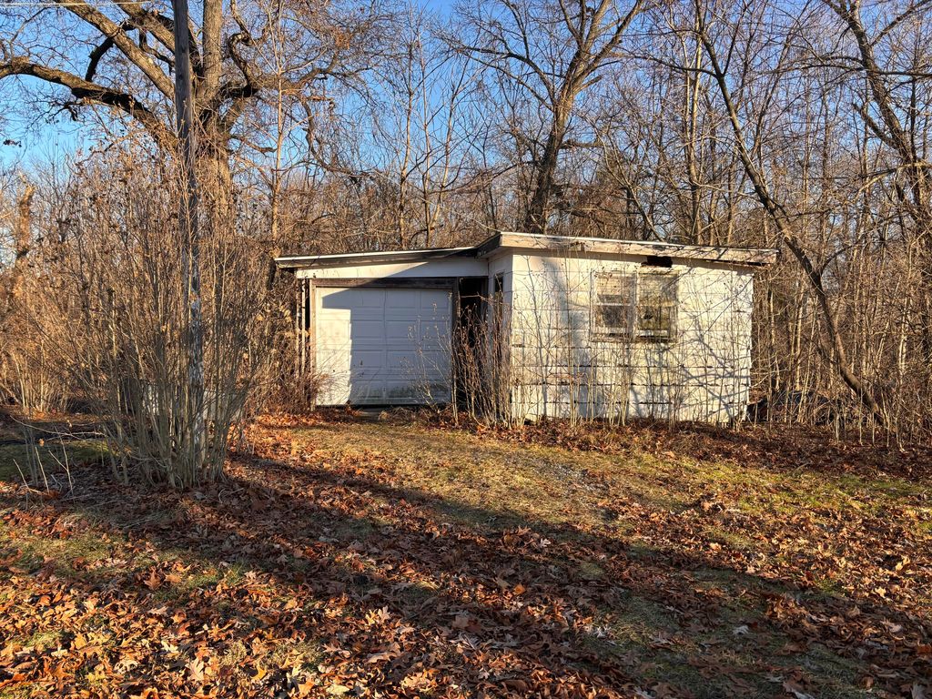 Photo of 325 Lilac Drive, Walkerton, IN 46574 (MLS # 832748)