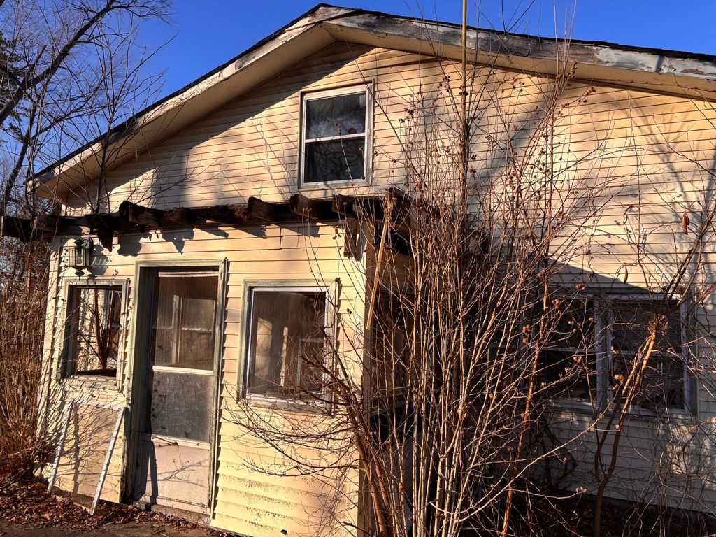 Photo of 325 Lilac Drive, Walkerton, IN 46574 (MLS # 832748)