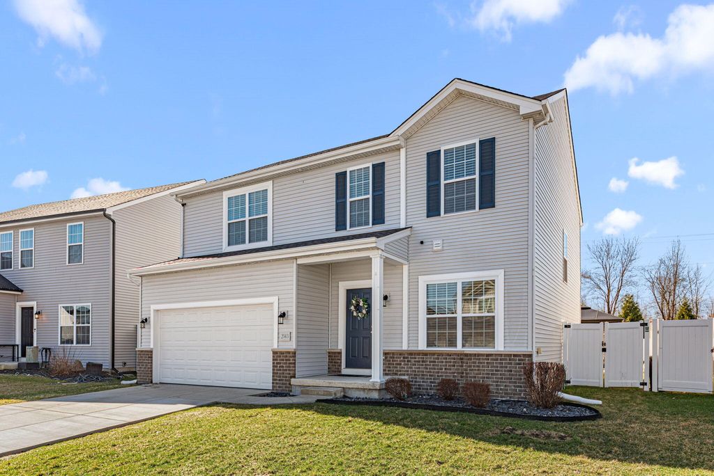 Photo of 2143 W 132nd Place, Crown Point, IN 46307 (MLS # 835448)