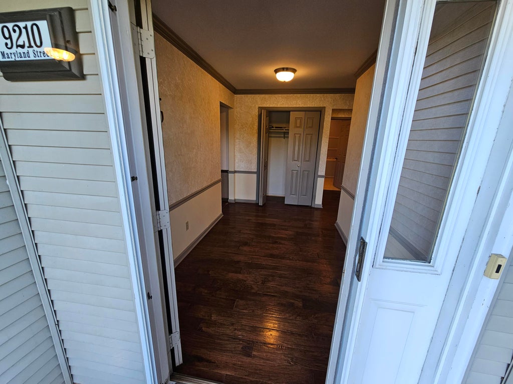 Photo of 9210 Maryland Street, Merrillville, IN 46410 (MLS # 847515)