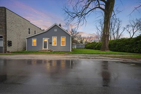 124 Grant Avenue Chesterton IN 46304