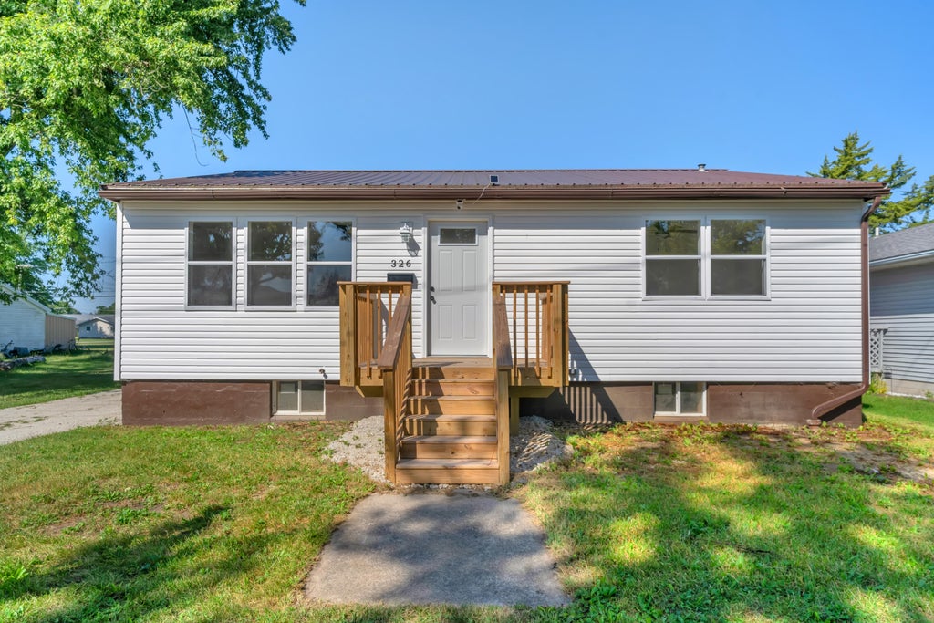 Photo of 326 S Melville Street, Rensselaer, IN 47978 (MLS # 844843)