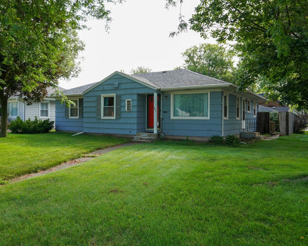 Photo of 803 N Broad Street, Griffith, IN 46319 (MLS # 842489)