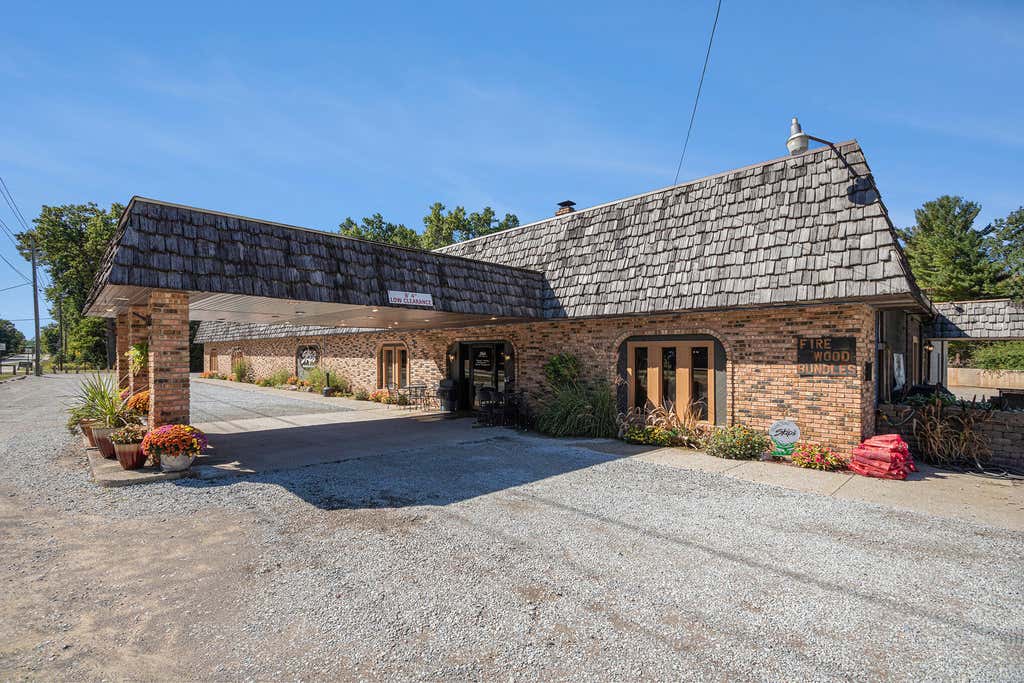 Photo of 16710 Lakeshore Road, Union Pier, MI 49129 (MLS # 841108)