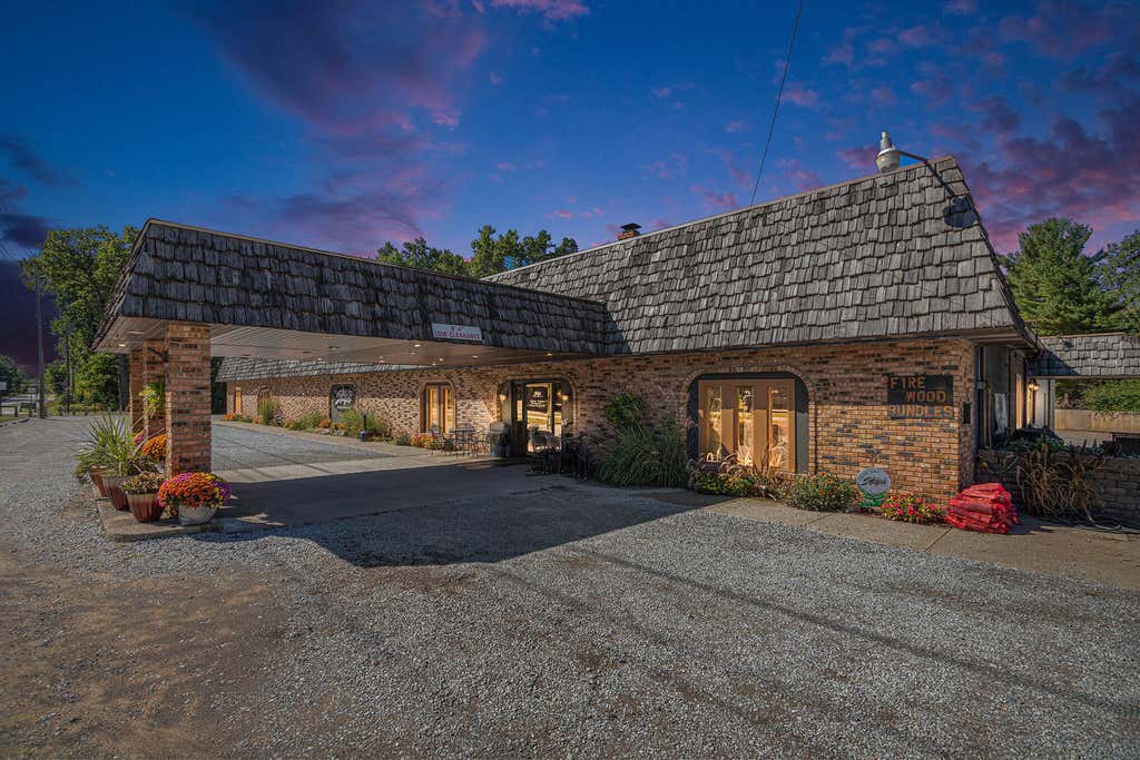 Photo of 16710 Lakeshore Road, Union Pier, MI 49129 (MLS # 841108)
