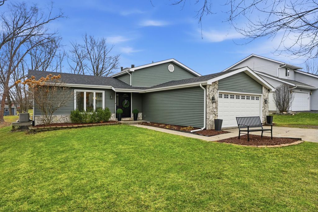 Photo of 4042 Burning Tree Court, Crown Point, IN 46307 (MLS # 834371)