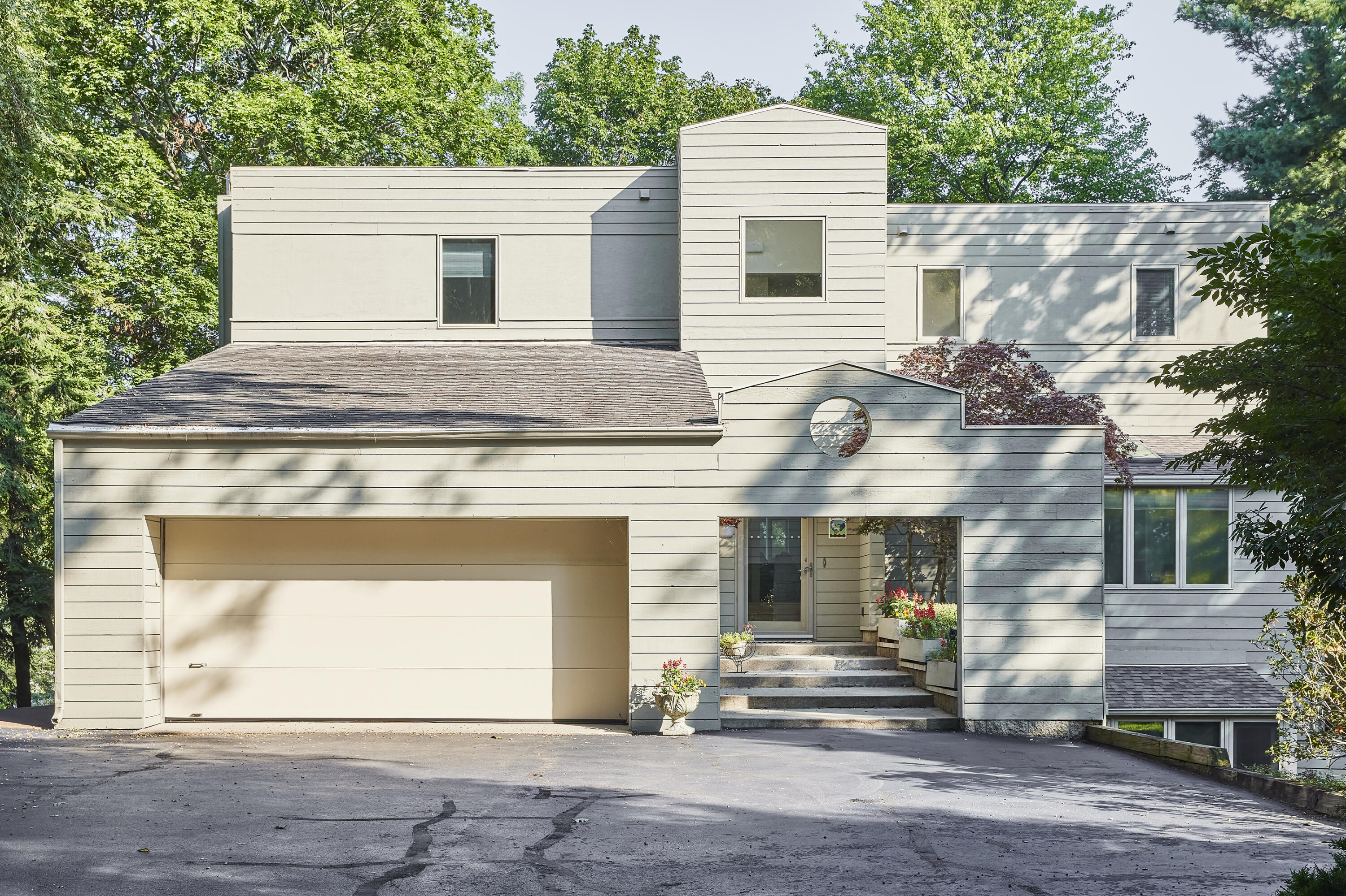 1705 Lake Shore Drive