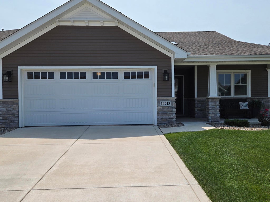 Photo of 14713 Coral Street, Dyer, IN 46311 (MLS # 842460)