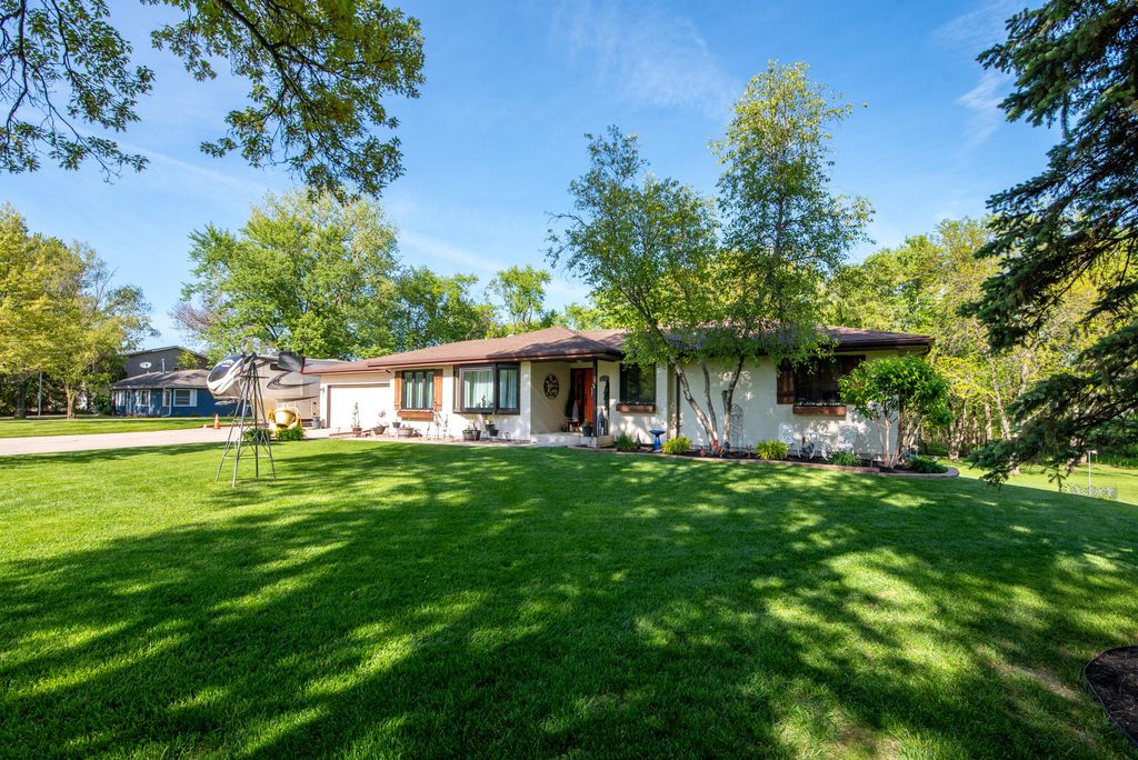 Photo of 8171 Patterson Street, Dyer, IN 46311 (MLS # 839075)