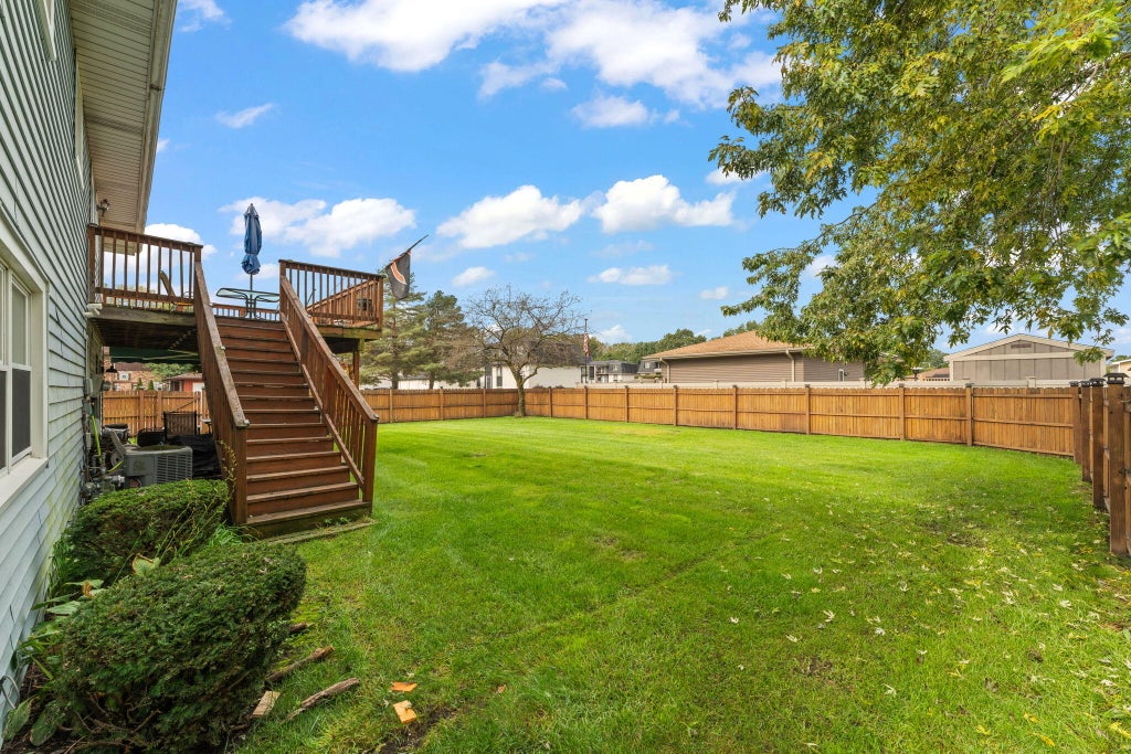 Photo of 1250 Woodhollow Court, Schererville, IN 46375 (MLS # 846270)