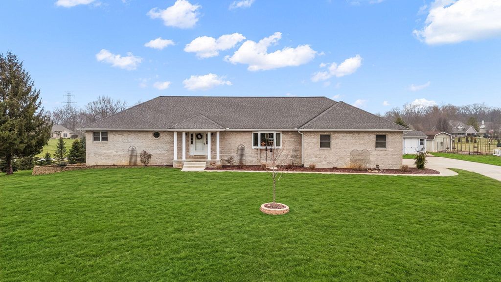 Photo of 167 Wood Duck Drive, Valparaiso, IN 46385 (MLS # 835344)