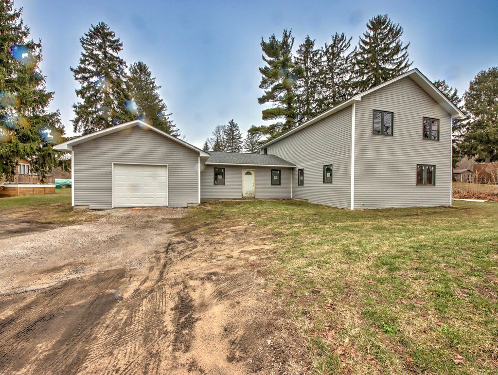 Photo of 1232 W 650 N, La Porte, IN 46350 (MLS # 835056)