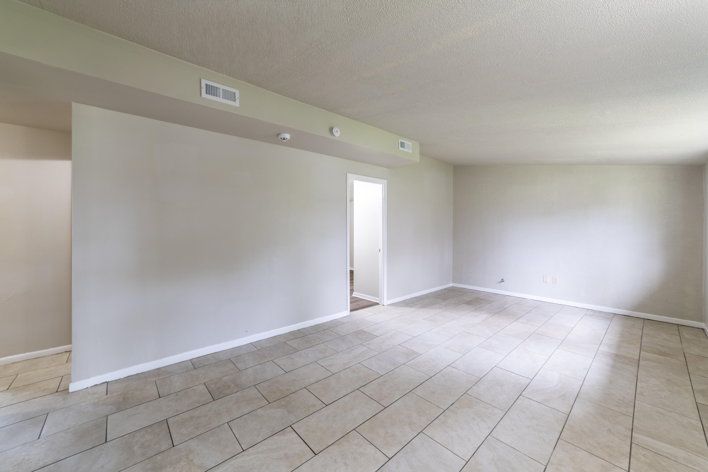 2280 Roosevelt Street