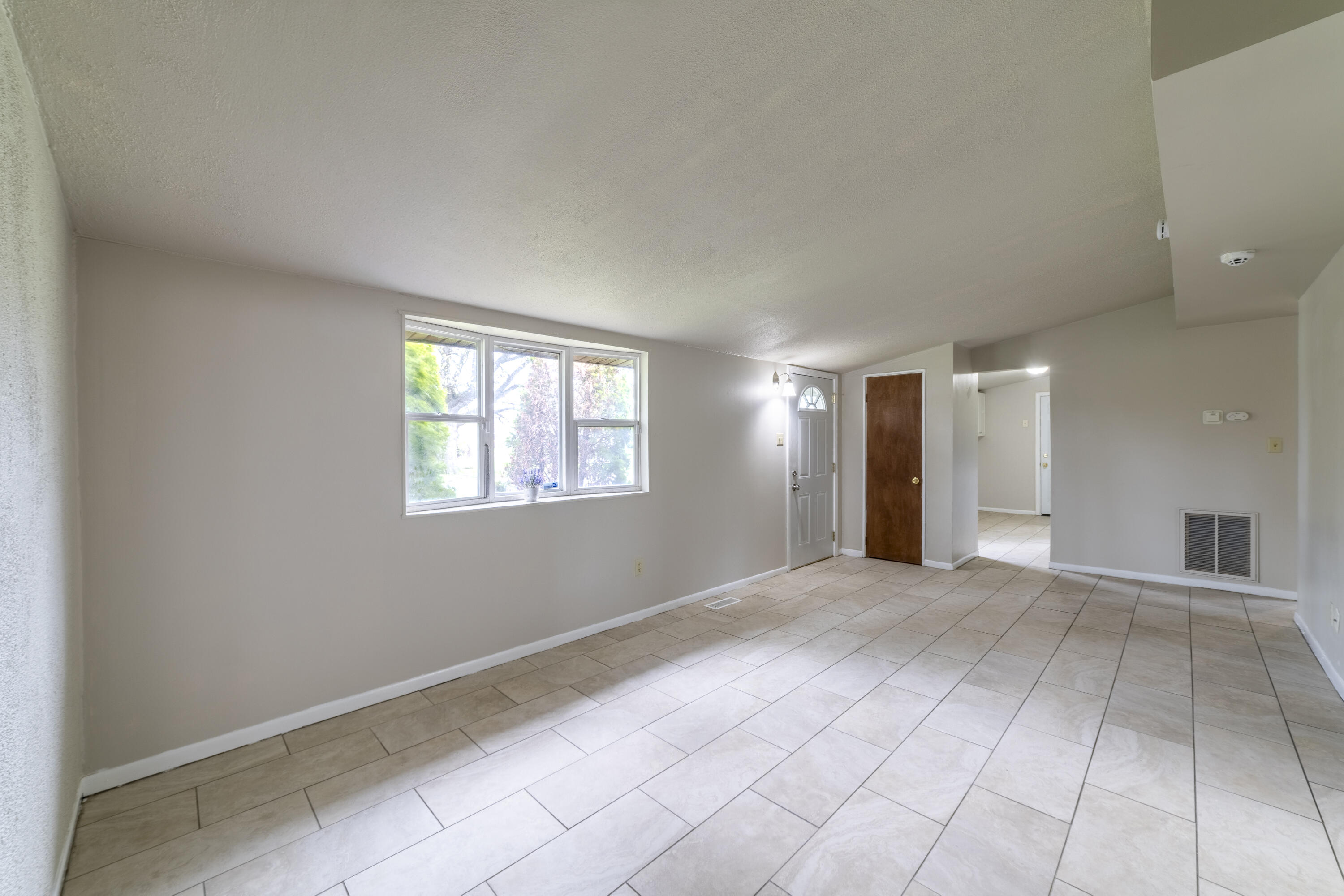 2280 Roosevelt Street