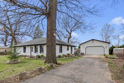 Property photo of 208 E Avenue A, Griffith, IN 46319