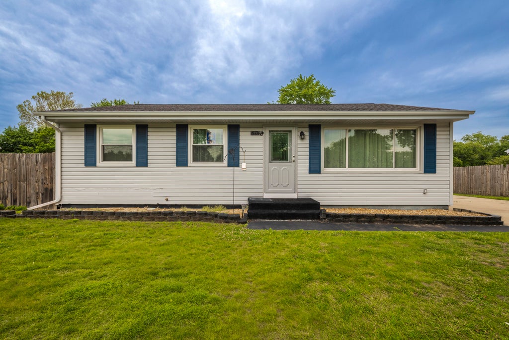 Photo of 5782 Mccasland Avenue, Portage, IN 46368 (MLS # 839886)