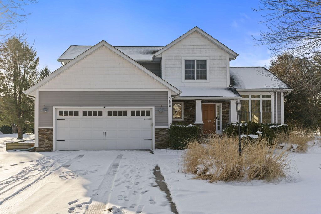 Photo of 822 E Remington Square, La Porte, IN 46350 (MLS # 832506)